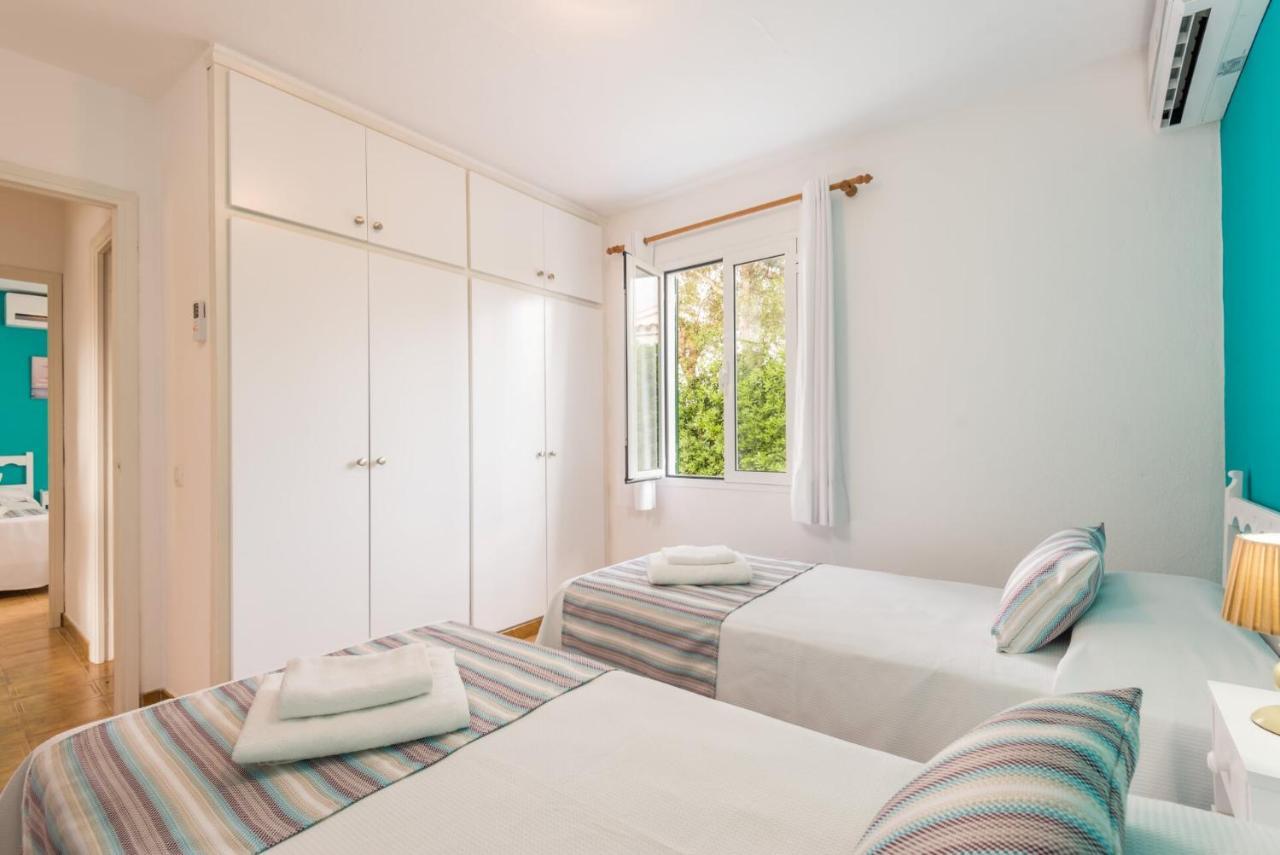 Villas Isi & Ana Mestral Cala'N Blanes  Exterior photo